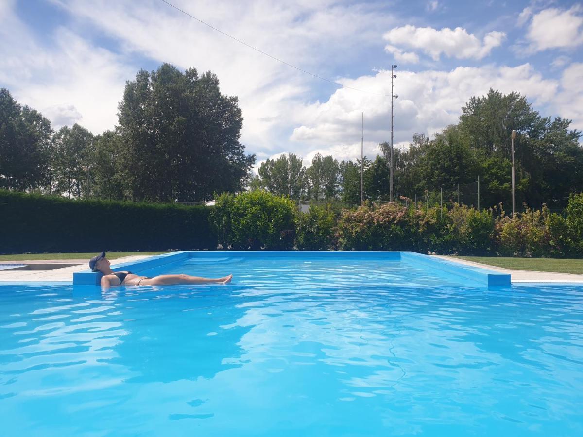 Hotel Korekt Pieszczany Zewnętrze zdjęcie