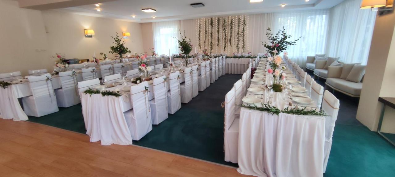 Hotel Korekt Pieszczany Zewnętrze zdjęcie
